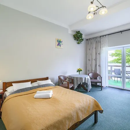 Gosciniec Bed & Breakfast 3*