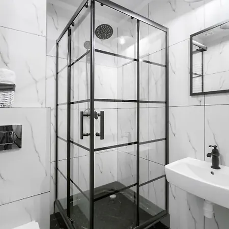 Gosciniec 3*